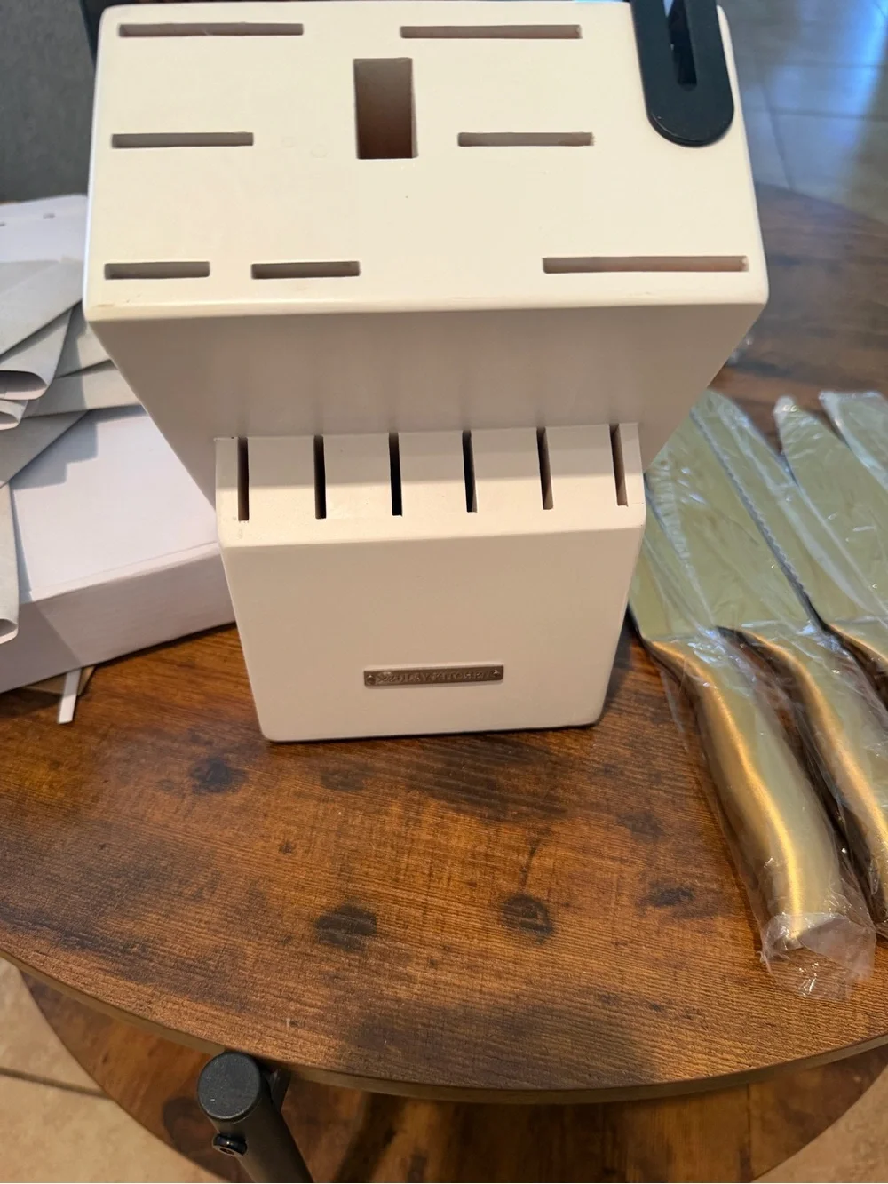 Gold 14-Piece Knife Set with White Block -